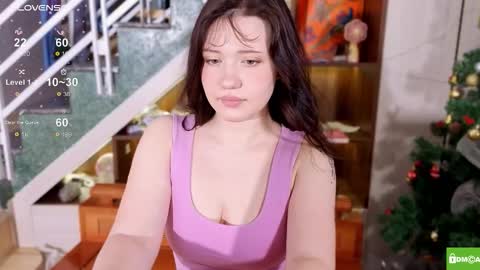 Snapshot of hanahwoods chatting on 12-14-25, 02:17 hanahwoods online show from 12-14-25, 02:17