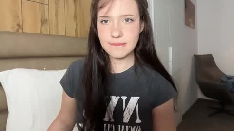 hanahwoods online show from 05-31-26, 06:53