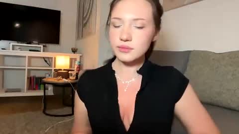 hanahwoods online show from 07-02-26, 02:56