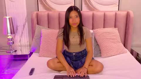 Snapshot of hanaluna chatting on 01-07-26, 09:06 Hanna online show from 01-07-26, 09:06