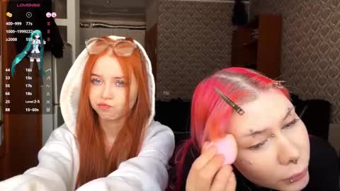 Tori and Asuna online show from 02-18-26, 07:15