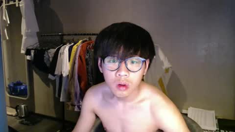 Snapshot of handsome_mannn chatting on 05-03-26, 10:05 handsome_mannn online show from 05-03-26, 10:05