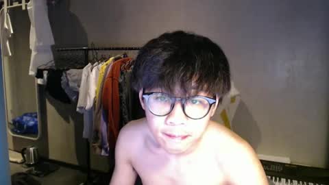 Snapshot of handsome_mannn chatting on 05-04-26, 09:22 handsome_mannn online show from 05-04-26, 09:22