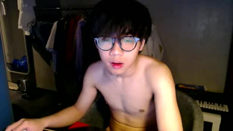 Snapshot of handsome_mannn chatting on 05-21-26, 10:50 handsome_mannn online show from 05-21-26, 10:50