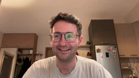 Sasha online show from 02-19-25, 01:06