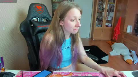Snapshot of handsome_whale chatting on 04-30-26, 12:11 Mila online show from 04-30-26, 12:11