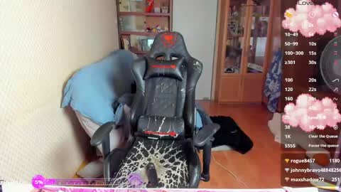 Snapshot of handsome_whale chatting on 06-06-26, 05:50 Mila online show from 06-06-26, 05:50