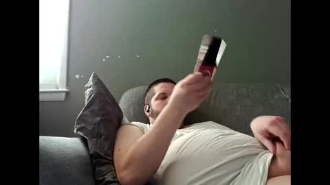 Handsomedaddy198923 online show from 04-01-26, 03:20