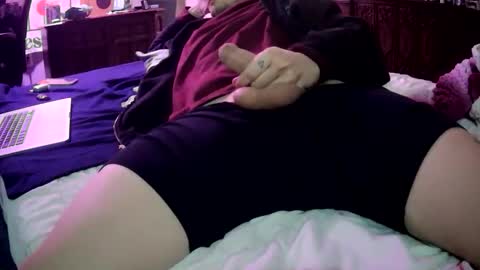 handsomedevil986055 online show from 11-13-25, 12:09