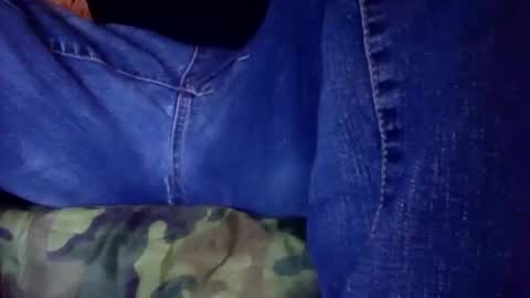 Snapshot of handsumload_11 chatting on 11-09-25, 01:53 handsumload_11 online show from 11-09-25, 01:53