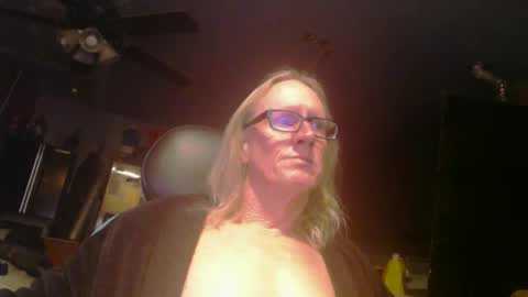 Snapshot of handyman5303 chatting on 01-22-25, 08:51 Handystudman online show from 01-22-25, 08:51