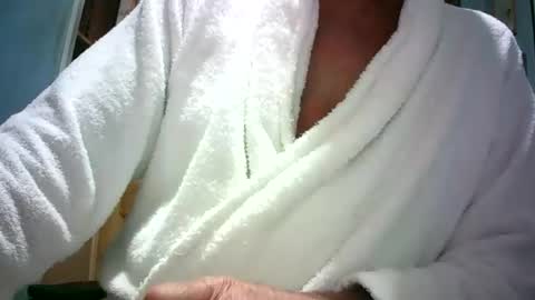 handymanforyou177322 online show from 06-09-26, 10:32