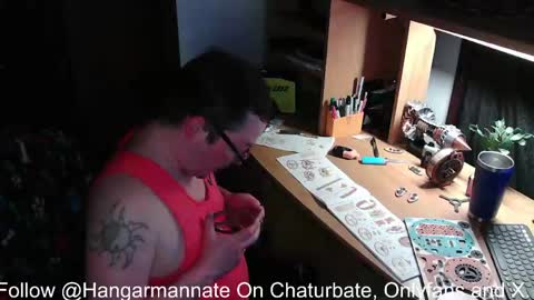 Snapshot of hangarmannate chatting on 05-19-26, 01:56 Nate online show from 05-19-26, 01:56