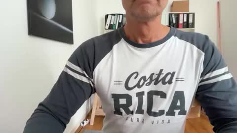 Snapshot of hankmoody6 chatting on 10-06-25, 10:02 hanky online show from 10-06-25, 10:02