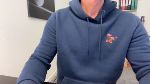 Snapshot of hankmoody6 chatting on 12-19-25, 09:27 hanky online show from 12-19-25, 09:27