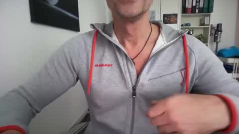 Snapshot of hankmoody6 chatting on 02-17-26, 12:23 hanky online show from 02-17-26, 12:23