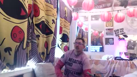 Snapshot of hankrams chatting on 11-13-25, 08:30 hank rams online show from 11-13-25, 08:30