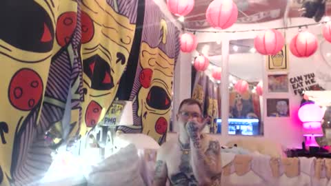 Snapshot of hankrams chatting on 01-15-26, 04:06 hank rams online show from 01-15-26, 04:06