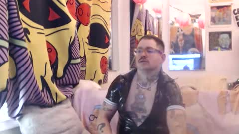 Snapshot of hankrams chatting on 02-14-26, 08:00 hank rams online show from 02-14-26, 08:00