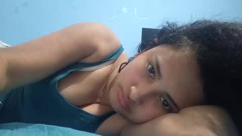 Snapshot of hann675654 chatting on 10-29-25, 07:48 Hann675654 online show from 10-29-25, 07:48