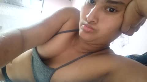 Snapshot of hann675654 chatting on 07-26-26, 07:32 Hann675654 online show from 07-26-26, 07:32