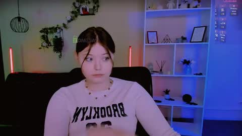 Hanna  online show from 05-25-26, 06:58