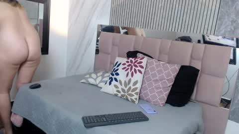 Snapshot of hanna__palmer1 chatting on 11-12-25, 12:16 Hanna Palmer online show from 11-12-25, 12:16