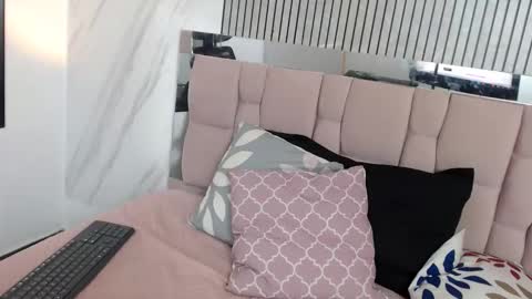 Snapshot of hanna__palmer1 chatting on 11-22-25, 03:22 Hanna Palmer online show from 11-22-25, 03:22