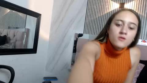 Snapshot of hanna__palmer1 chatting on 11-24-25, 12:27 Hanna Palmer online show from 11-24-25, 12:27