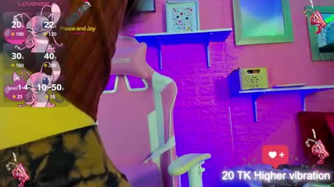 Snapshot of hanna_azumi_ chatting on 09-29-25, 12:38 hanna online show from 09-29-25, 12:38