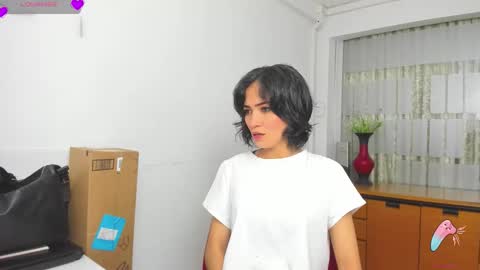 Sara online show from 11-16-25, 02:22