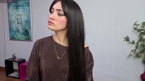 Sara online show from 06-11-26, 06:06