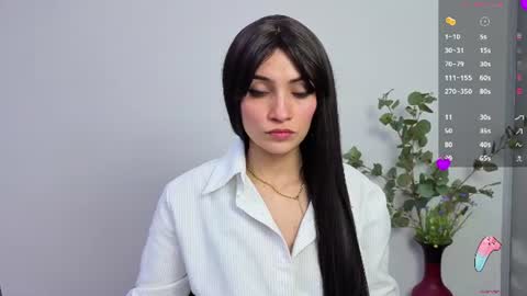 Sara online show from 06-16-26, 03:36