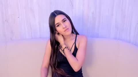 Hanna Foxi online show from 06-18-26, 12:20