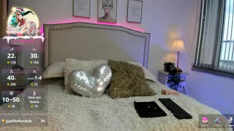 Snapshot of hanna_klover chatting on 05-19-26, 12:55 Hanna Klover online show from 05-19-26, 12:55