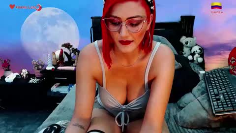 Snapshot of hanna_luna chatting on 11-17-25, 07:25 Hanna online show from 11-17-25, 07:25