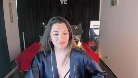 hanna_ma online show from 09-25-25, 05:16