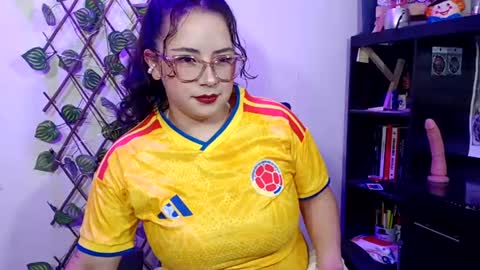 Snapshot of hanna_moons chatting on 07-04-26, 03:13 hanna_moons online show from 07-04-26, 03:13