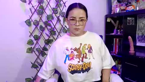 Snapshot of hanna_moons chatting on 07-07-26, 06:47 hanna_moons online show from 07-07-26, 06:47