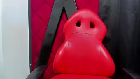 Snapshot of hanna_slut chatting on 01-07-25, 02:20 EVA online show from 01-07-25, 02:20