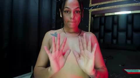 Snapshot of hanna_slut chatting on 01-08-25, 05:37 EVA online show from 01-08-25, 05:37