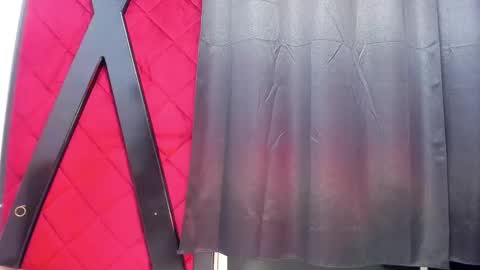 Snapshot of hanna_slut chatting on 02-14-25, 04:15 EVA online show from 02-14-25, 04:15