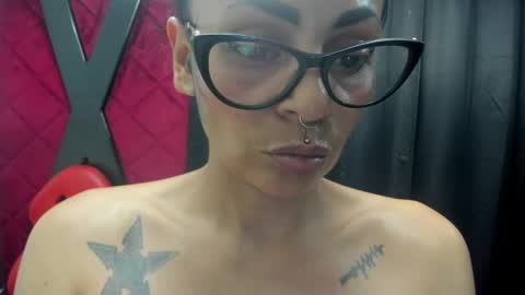 Snapshot of hanna_slut chatting on 03-04-25, 04:38 EVA online show from 03-04-25, 04:38