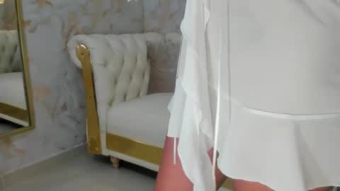 Snapshot of hanna_slut chatting on 10-01-25, 10:10 EVA online show from 10-01-25, 10:10