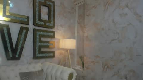 Snapshot of hanna_slut chatting on 10-11-25, 10:03 EVA online show from 10-11-25, 10:03