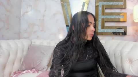 Snapshot of hanna_slut chatting on 11-03-25, 10:05 EVA online show from 11-03-25, 10:05