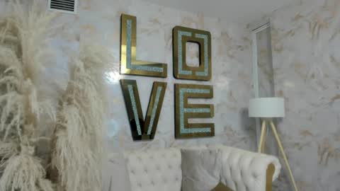 EVA online show from 04-19-26, 02:22