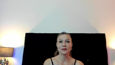 hanna_vell11 online show from 07-08-26, 02:38