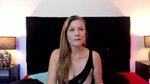 hanna_vell11 online show from 07-24-26, 02:09