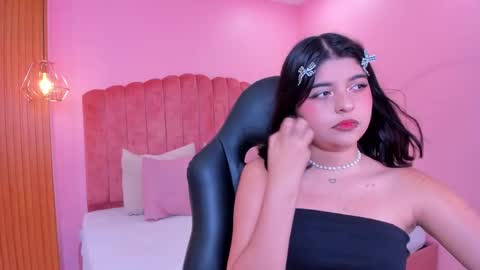 Hanna 3 online show from 12-15-25, 05:39